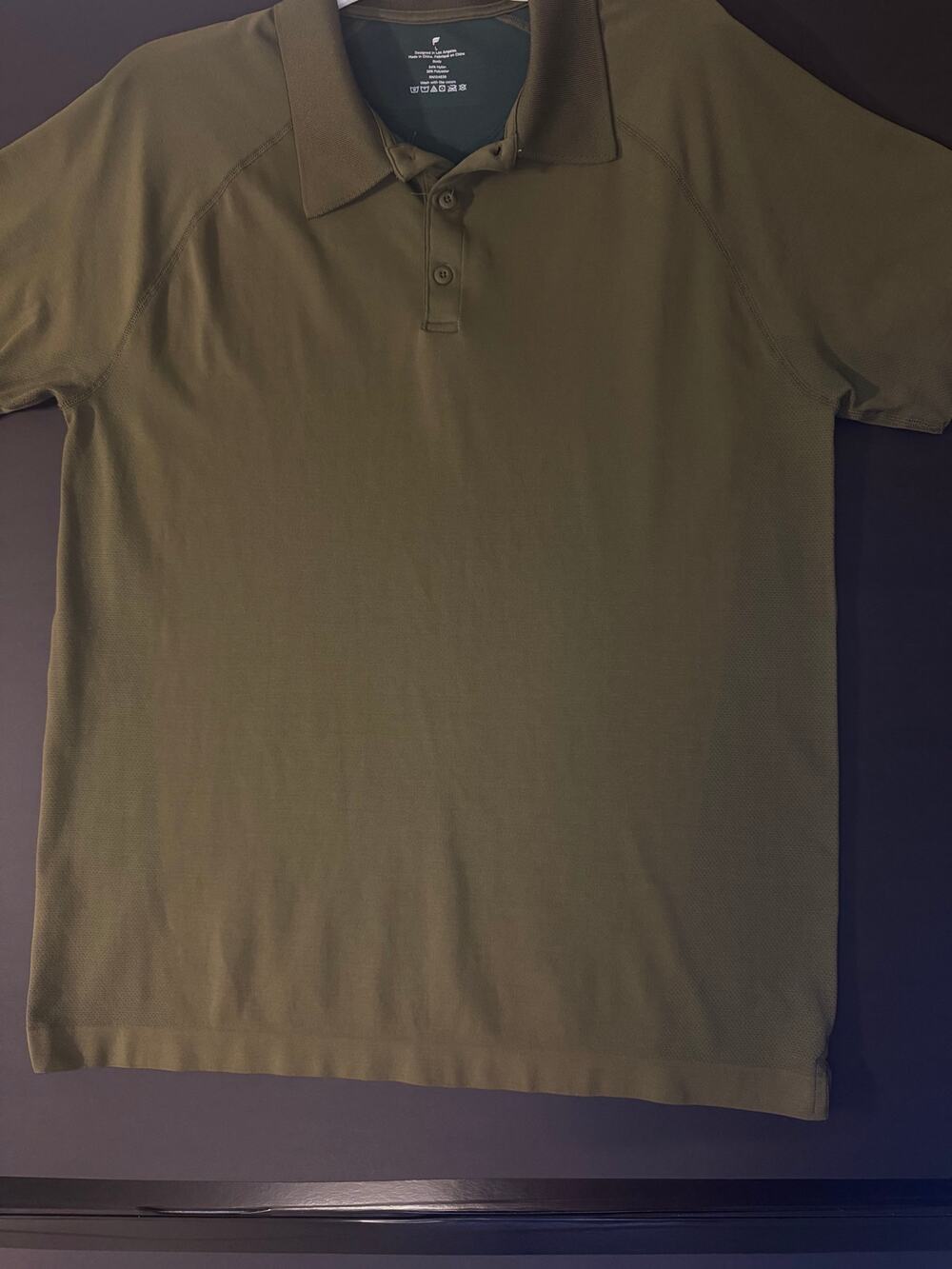 Fabletics Men’s L Olive Green Performance Polo – Athletic Shirt